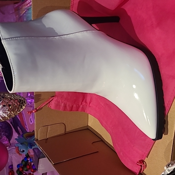 Mix No. 6 Shoes - White high heel booties